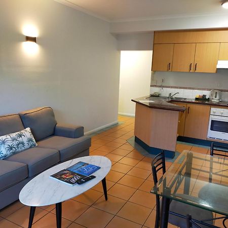 Mid City Luxury Suites Cairns Eksteriør billede