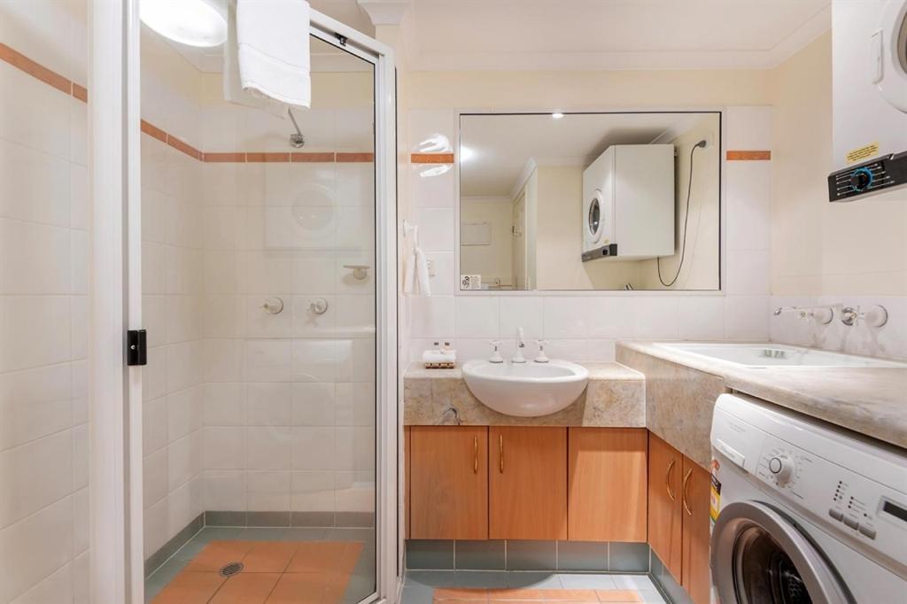 Mid City Luxury Suites Cairns Eksteriør billede