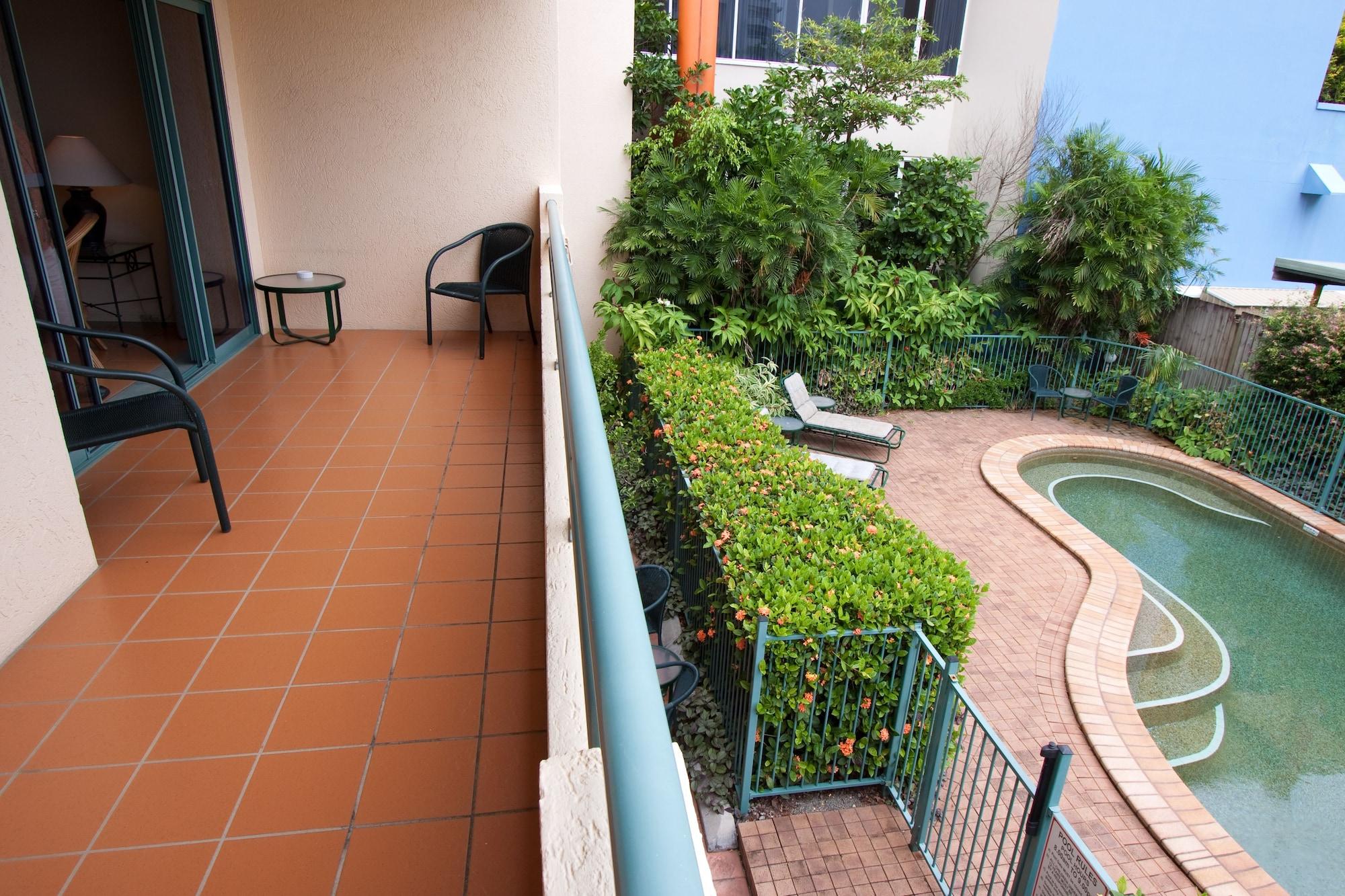 Mid City Luxury Suites Cairns Eksteriør billede