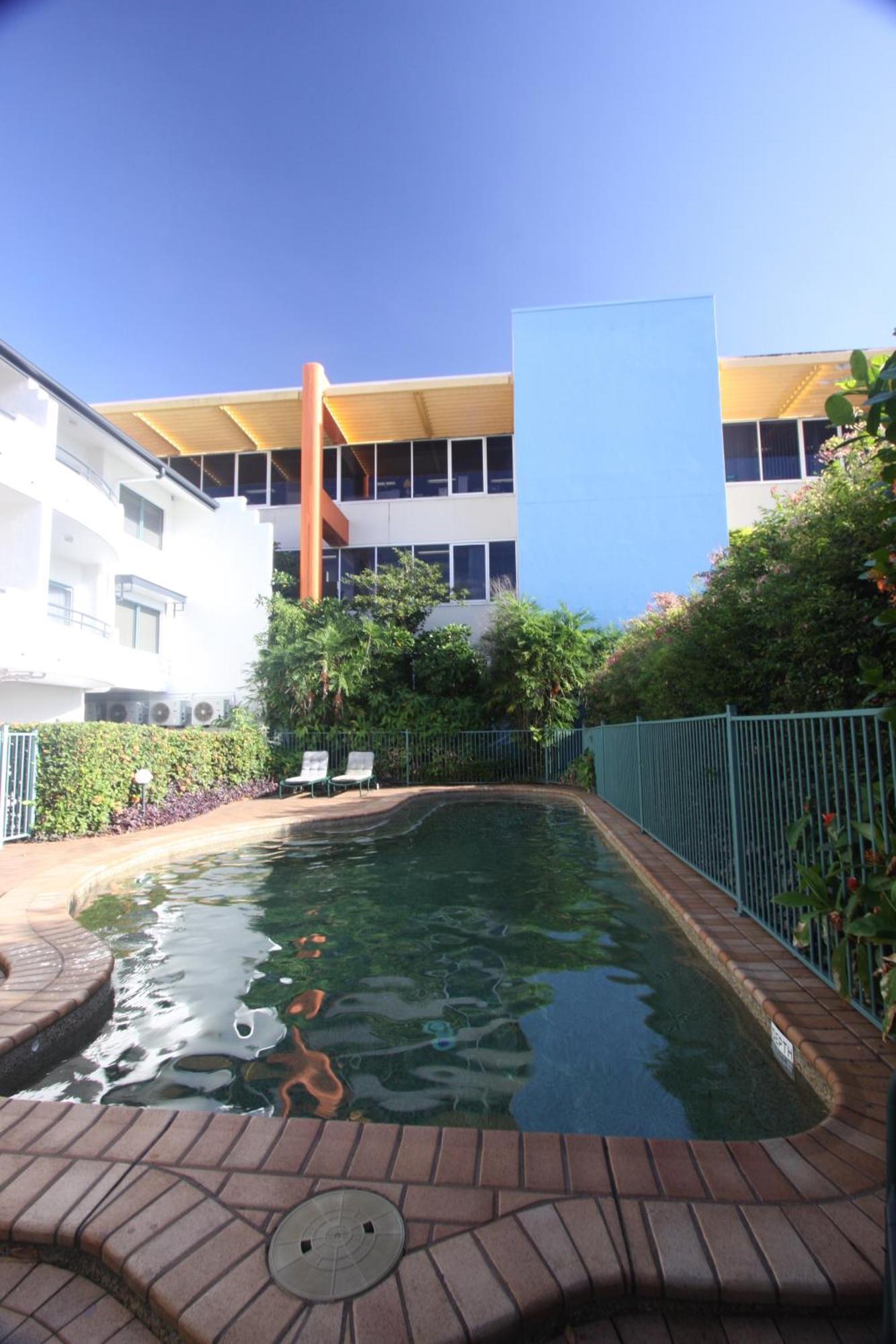 Mid City Luxury Suites Cairns Eksteriør billede