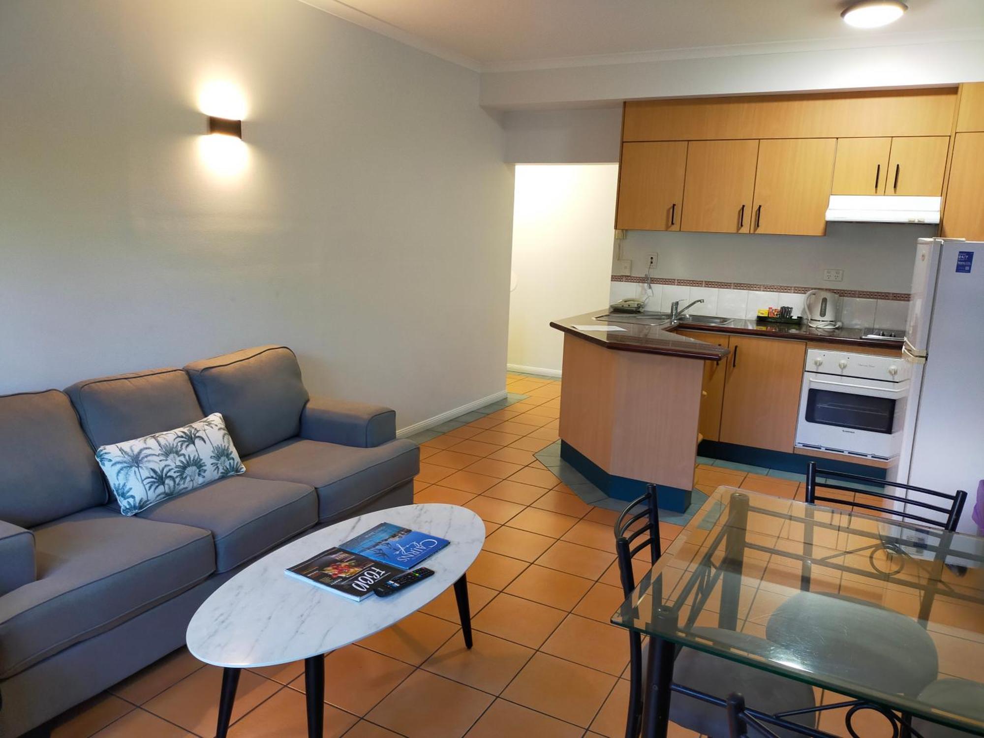 Mid City Luxury Suites Cairns Eksteriør billede