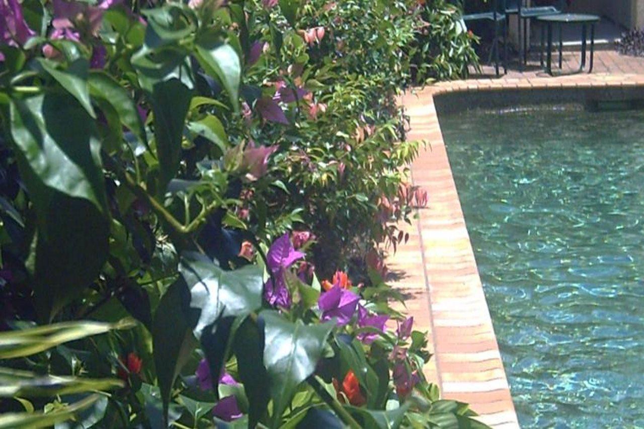 Mid City Luxury Suites Cairns Eksteriør billede