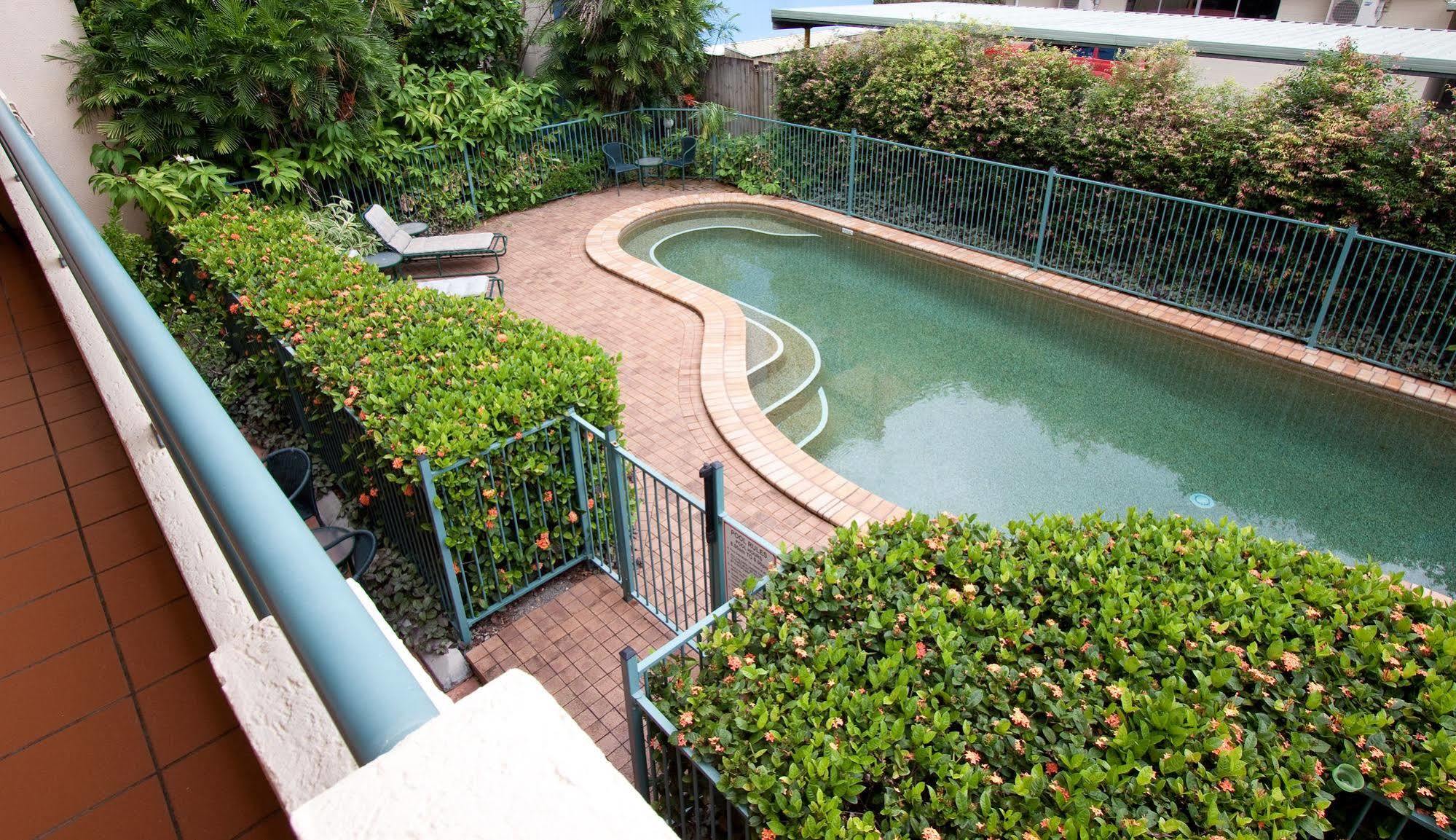 Mid City Luxury Suites Cairns Eksteriør billede