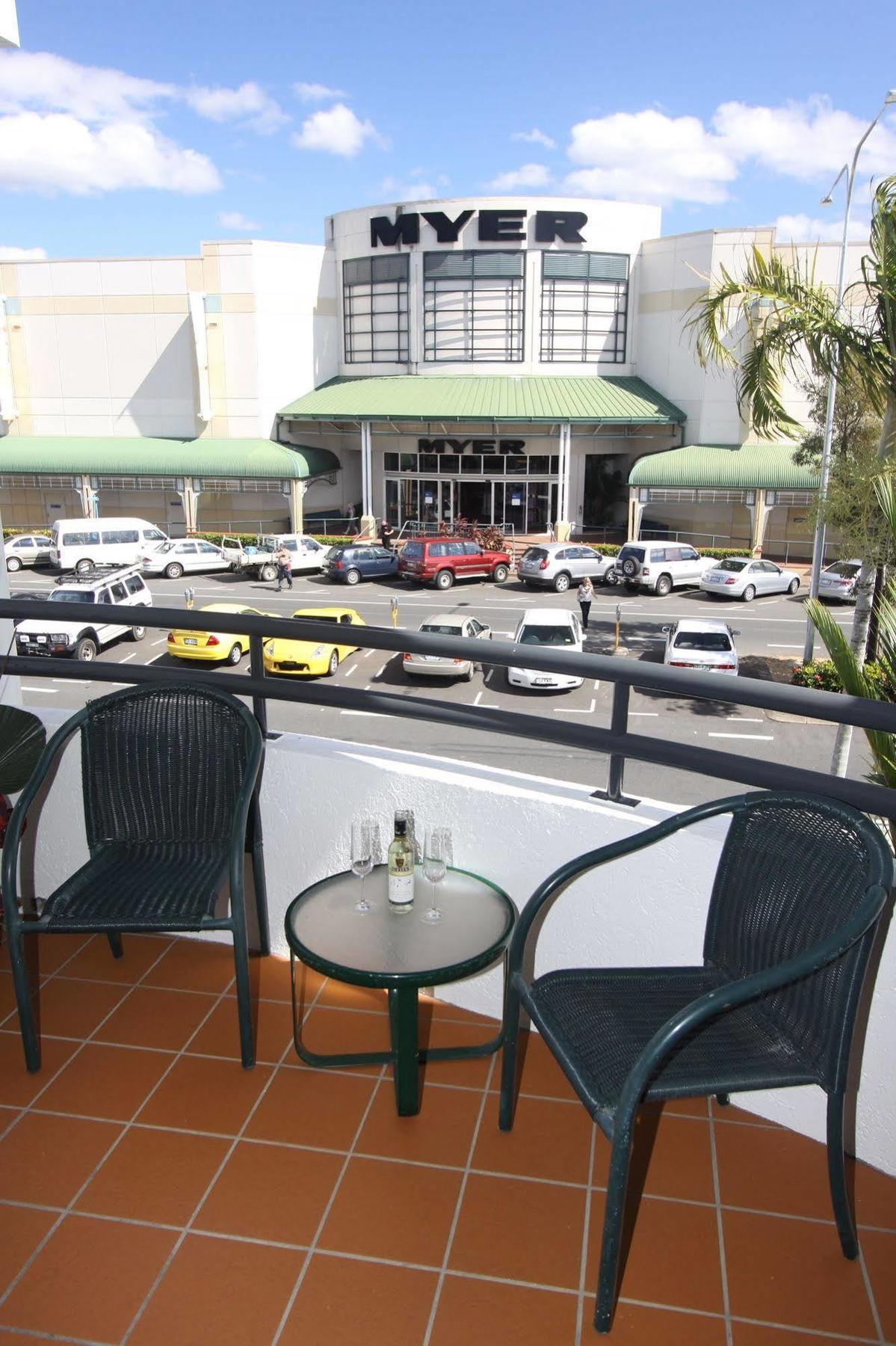 Mid City Luxury Suites Cairns Eksteriør billede